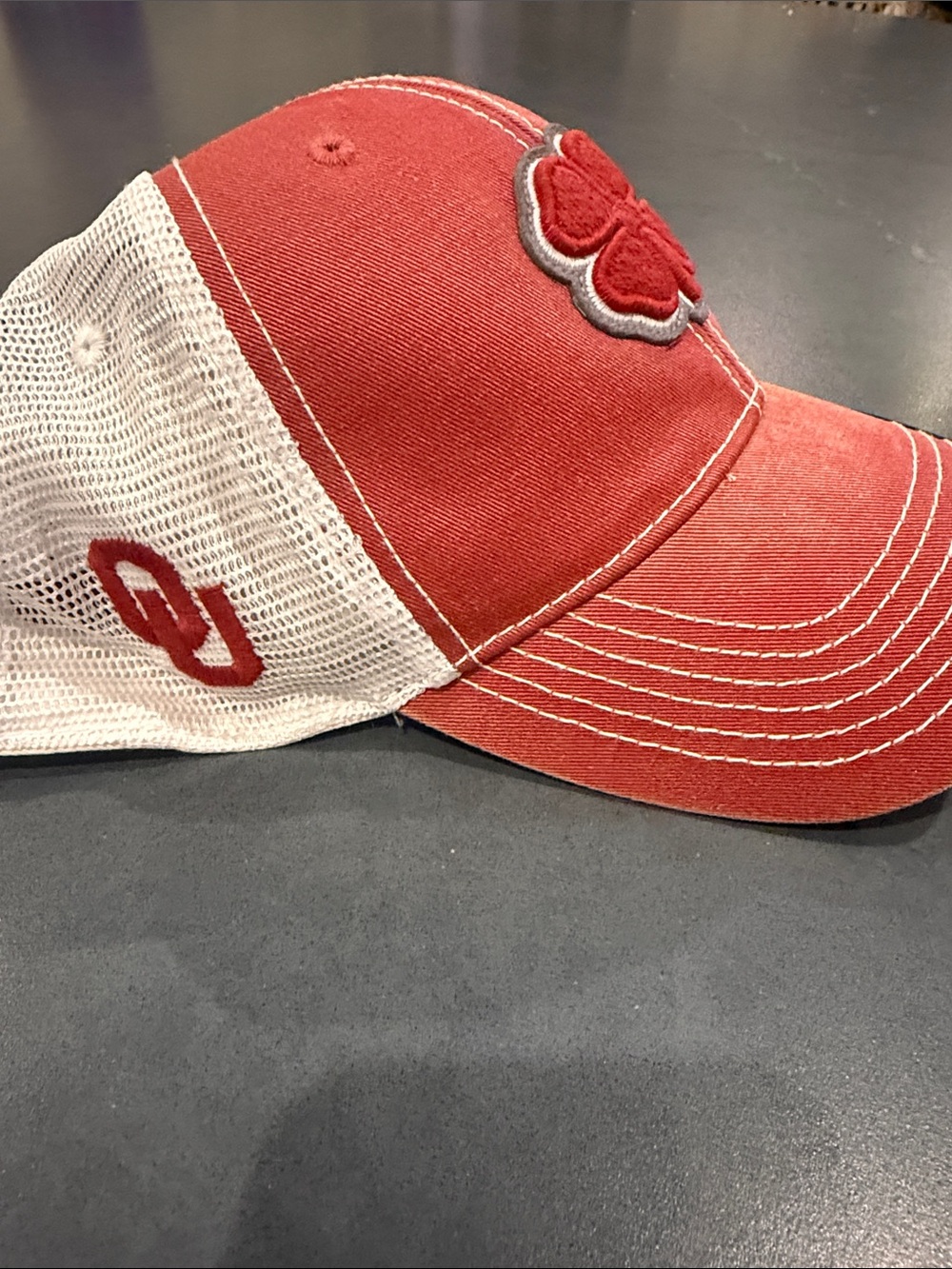 Black Clover Lucky OU Sooners Trucker Hat • Red White • New With Tags